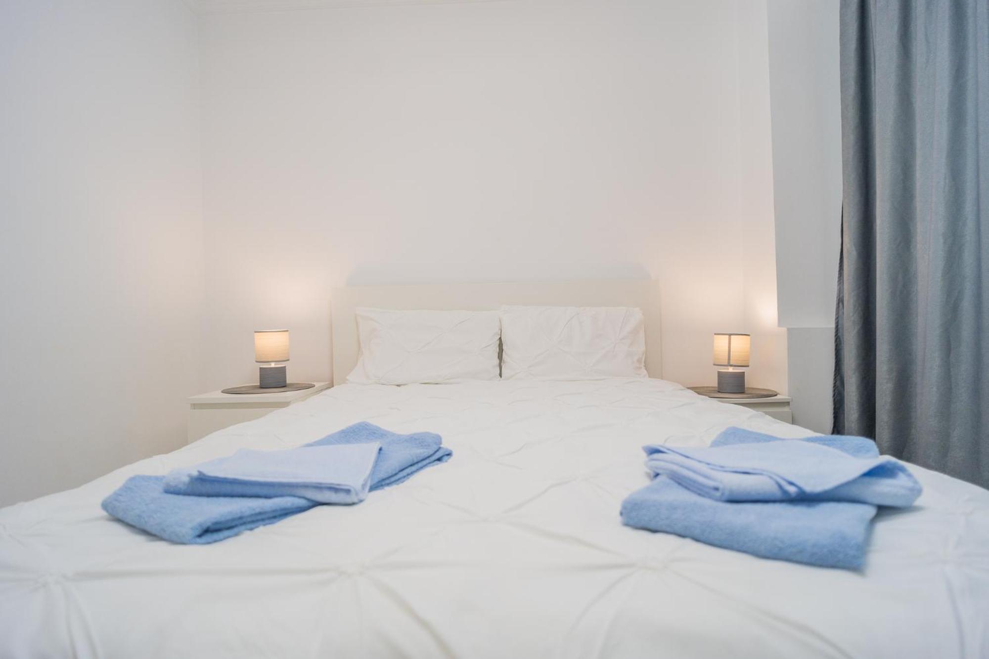 Luxury 2Br On Decebal Avenue Apartman Bukarest Kültér fotó