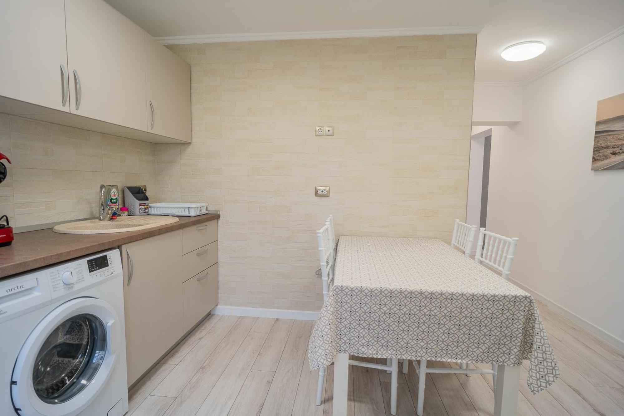 Luxury 2Br On Decebal Avenue Apartman Bukarest Kültér fotó