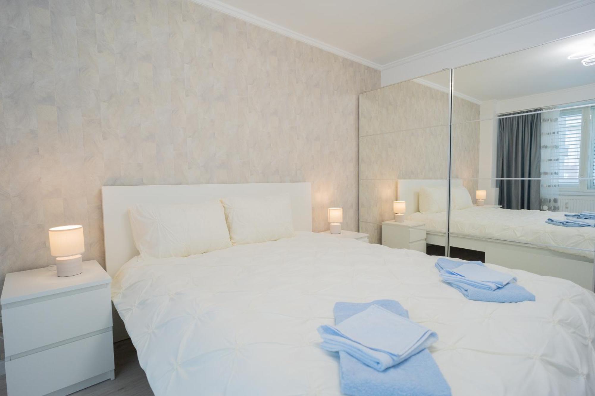 Luxury 2Br On Decebal Avenue Apartman Bukarest Kültér fotó